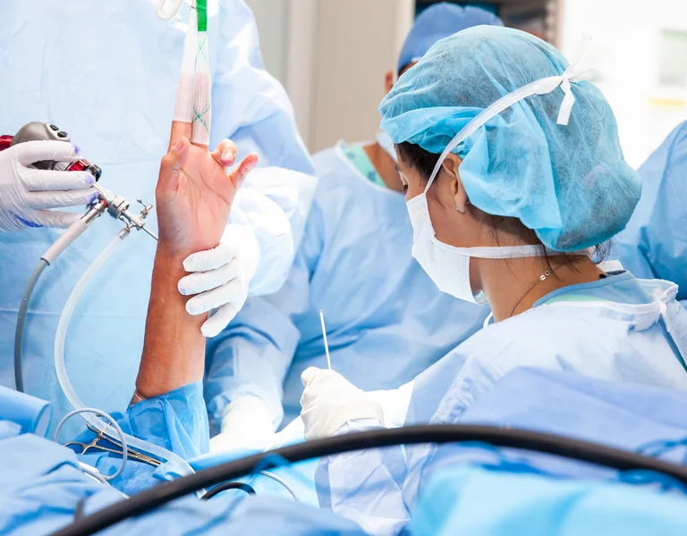 Arthroskopischer Eingriff am Handgelenk