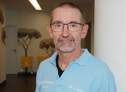 Dr. Johannes Schwab 
